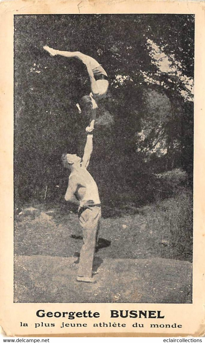 Thème Sport  .     Gymnastique Main A Main Georgette Busnel. Plus Jeune Athlète Du Monde       (Voir Scan) - Gymnastique