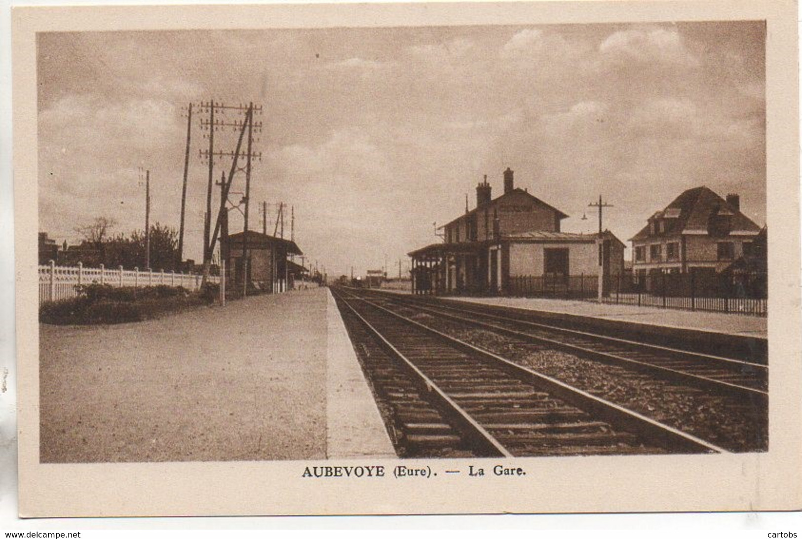 27 AUBEVOYE  La Gare - Aubevoye