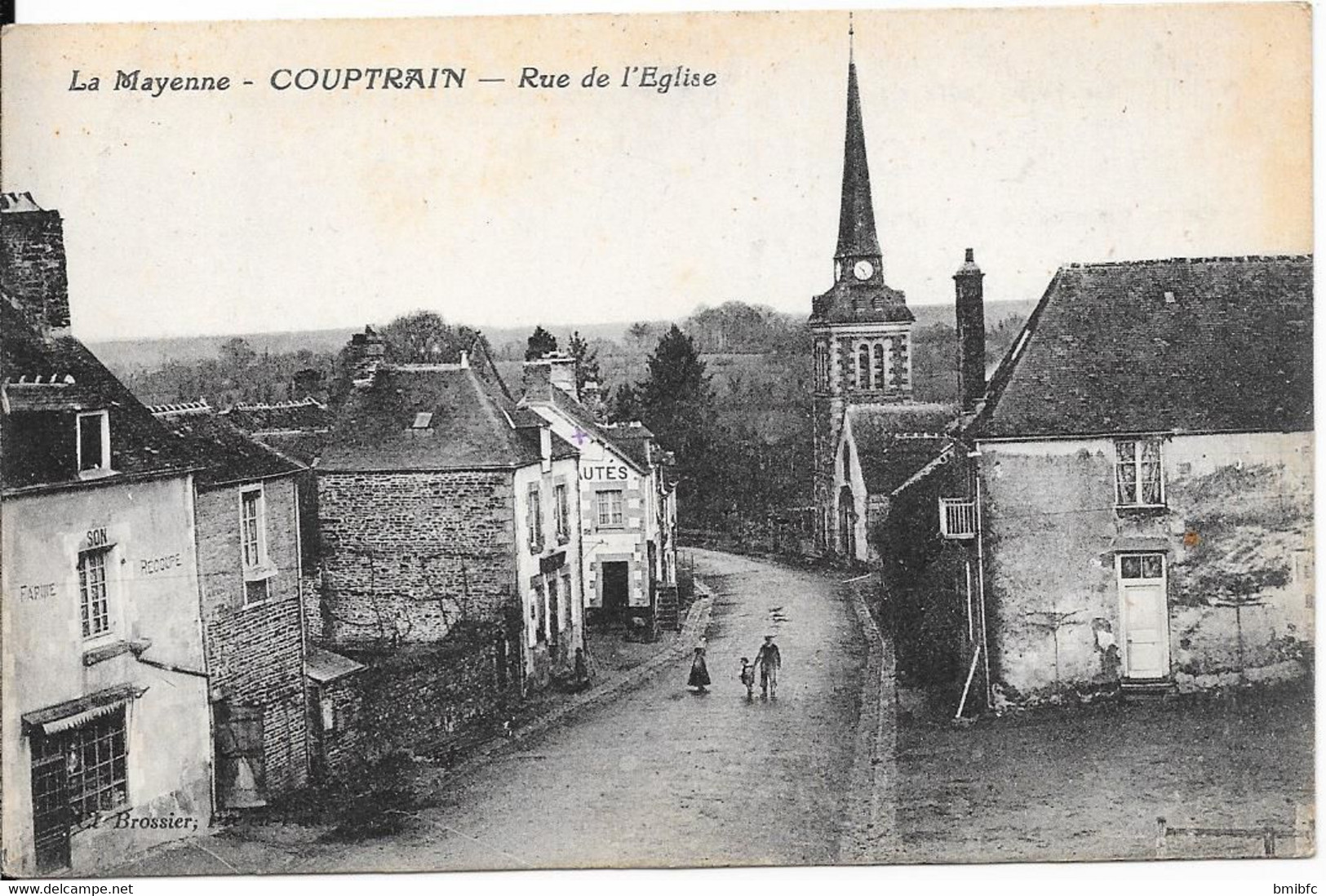 COUPTRAIN - Rue De L'Eglise - Couptrain