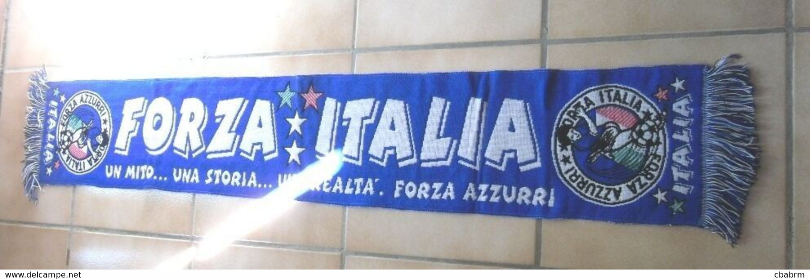 ECHARPE ITALIA 100 % ACRYLIQUE FORMAT ENVIRON 21 Cm X 130 Cm ITALIE FORZA ITALIA - Foulards