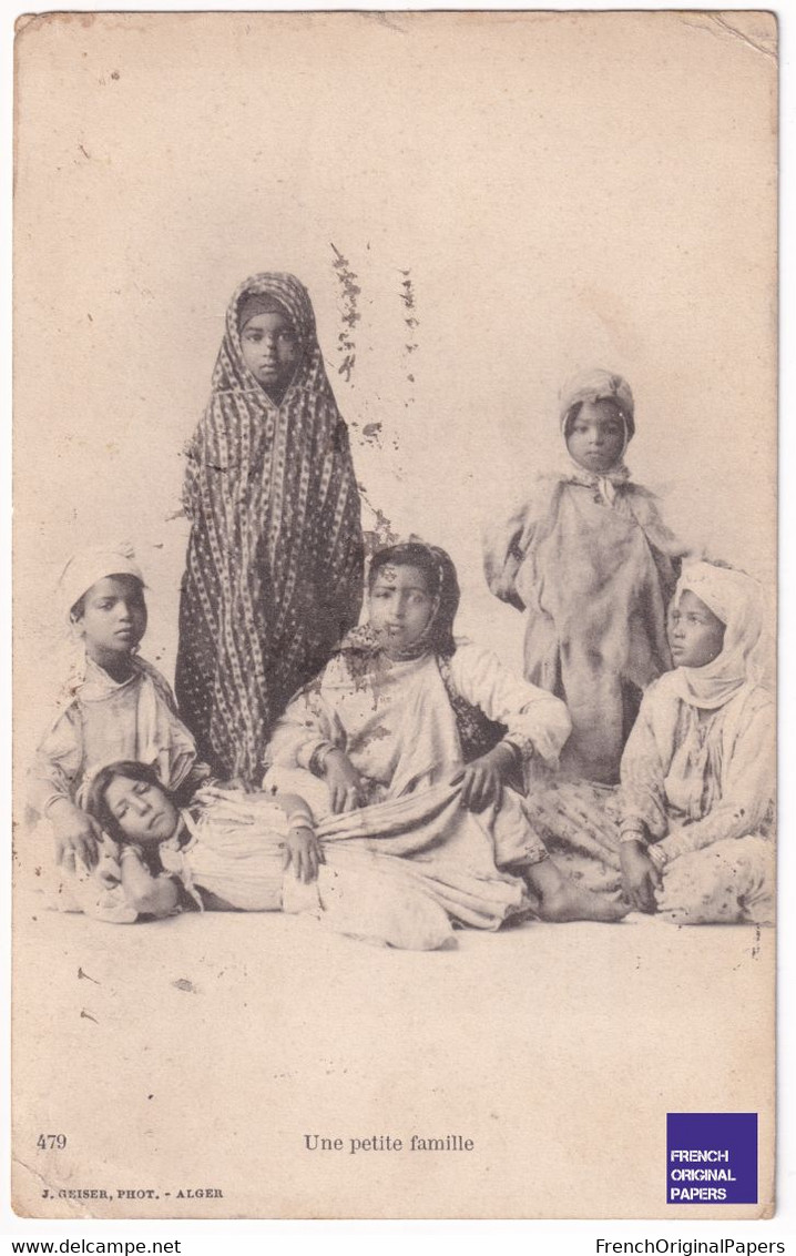 Rare Carte Postale Ancienne Postée De Saida / Oran - Une Petite Famille - Algérie Enfant Photo Geiser Alger D1-109 - Children