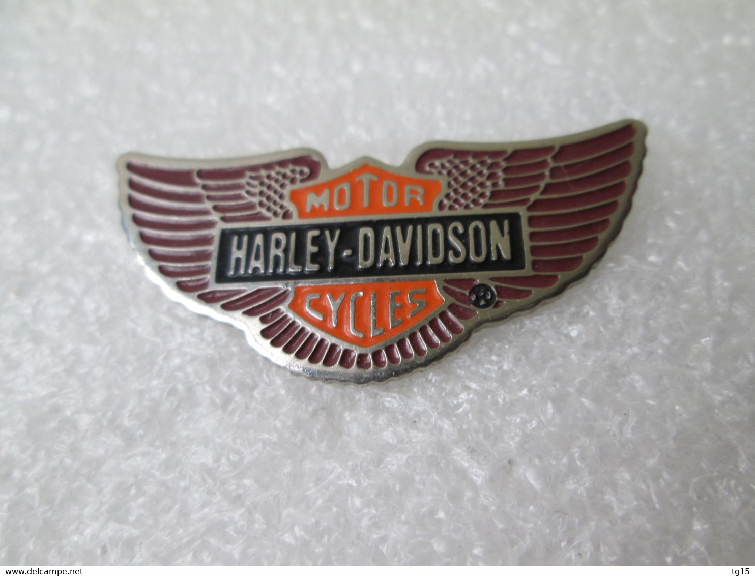 PIN'S    HARLEY DAVIDSON   MOTOR CYCLES     39X19mm - Motos