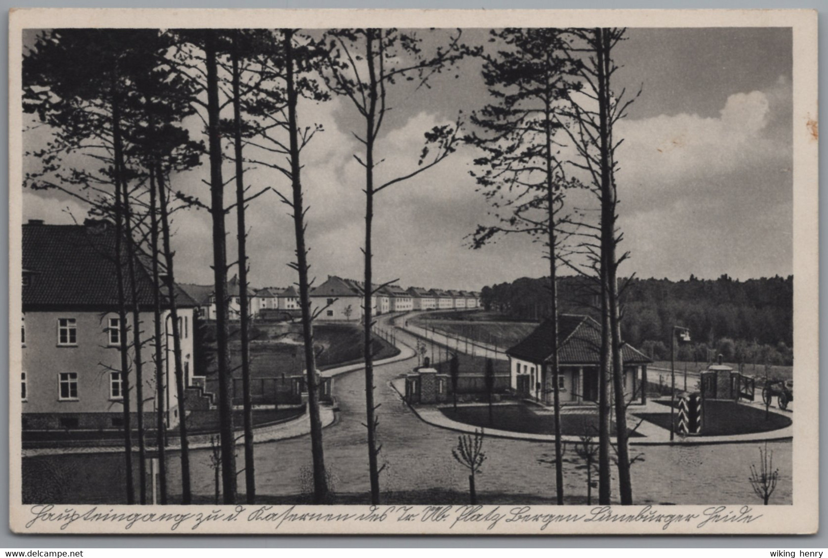 Bergen Bei Celle - S/w Haupteingang Zu Den Kasernen Des Truppen Übungsplatz Lüneburger Heide - Bergen