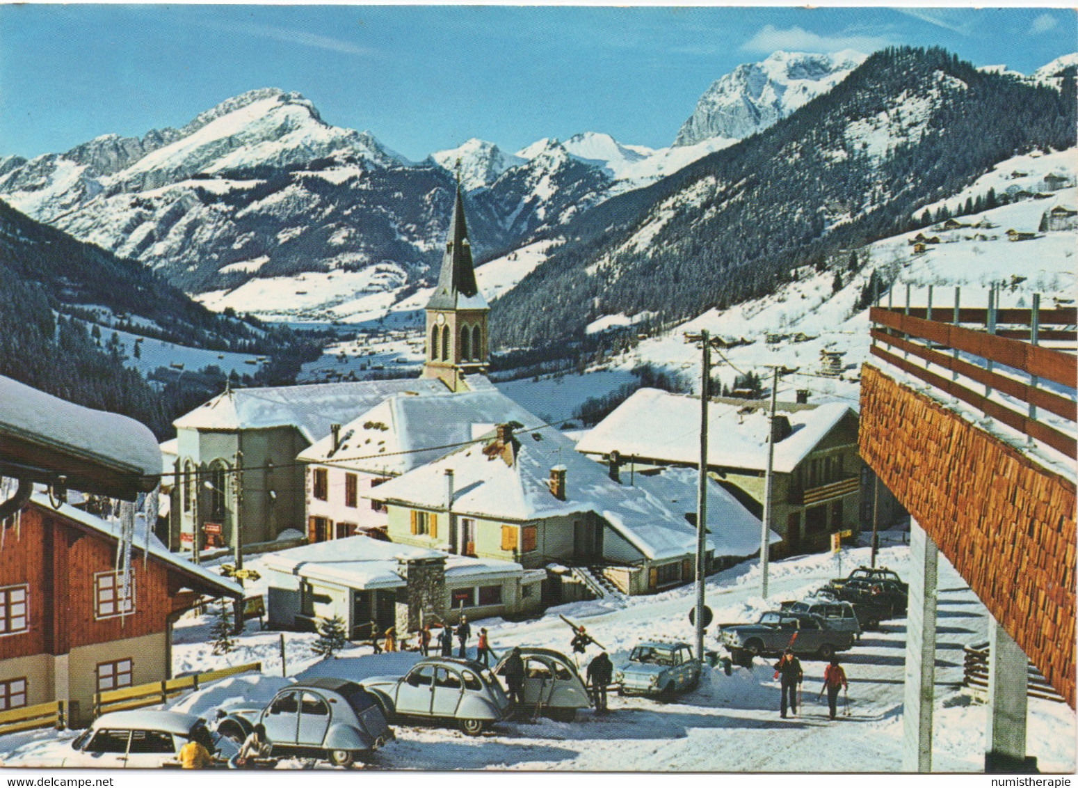 Châtel : La Vallée D'Abondance Et Les Cornettes De Bise (Ecrite) Voitures 2CV - Châtel