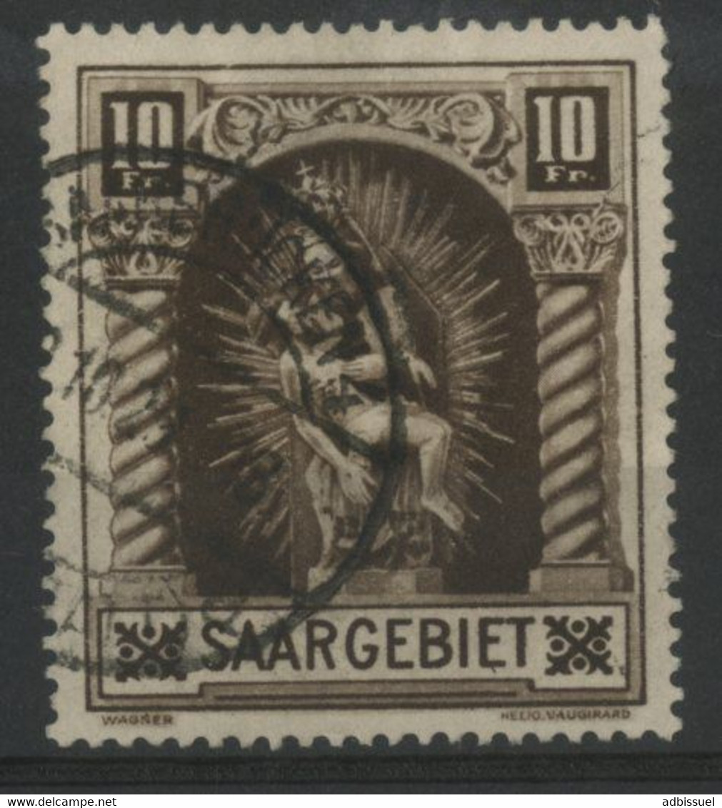 SARRE N° 102 COTE 37 € Oblitéré 10 F Sépia,  PIETA DE BLIESKASTEL - Usados