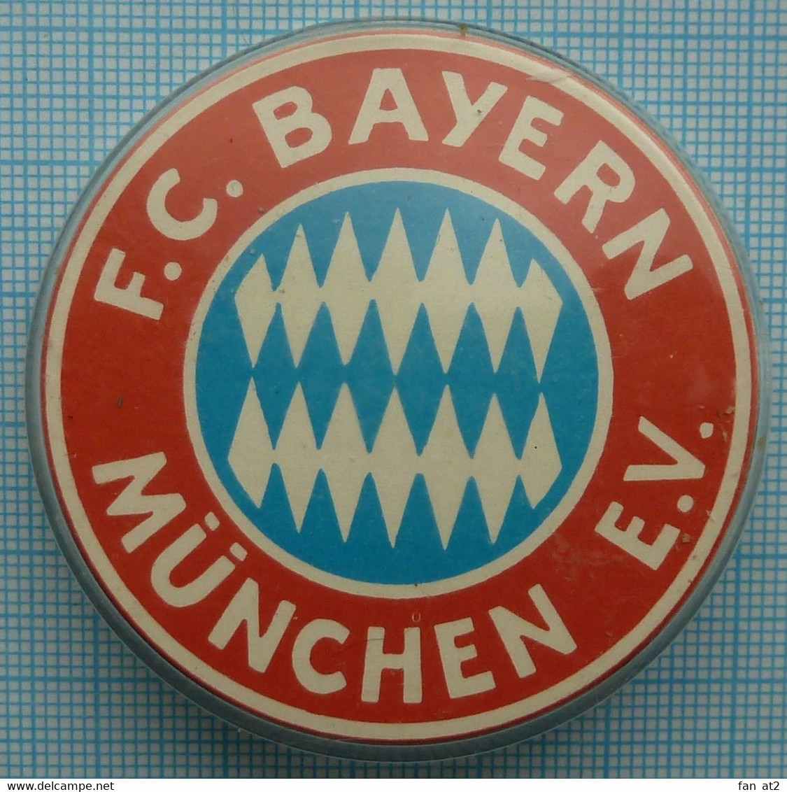 USSR / Badge / Soviet Union / Football  F.C. Bayern Munich Germany. 1970-80s - Football