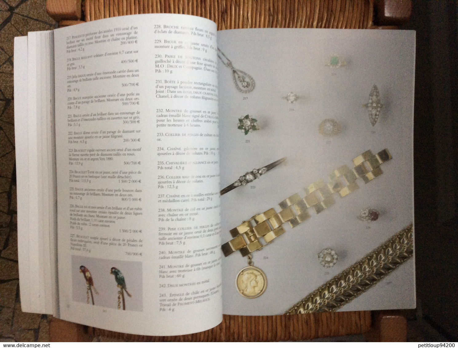 CATALOGUE BRISSONNEAUX  Vente aux Enchères  LIVRES GRAVURES TABLEAUX MODE BIJOUX PIÈCES D’OR ARTS DE L’ASIE MEUBLES 2016