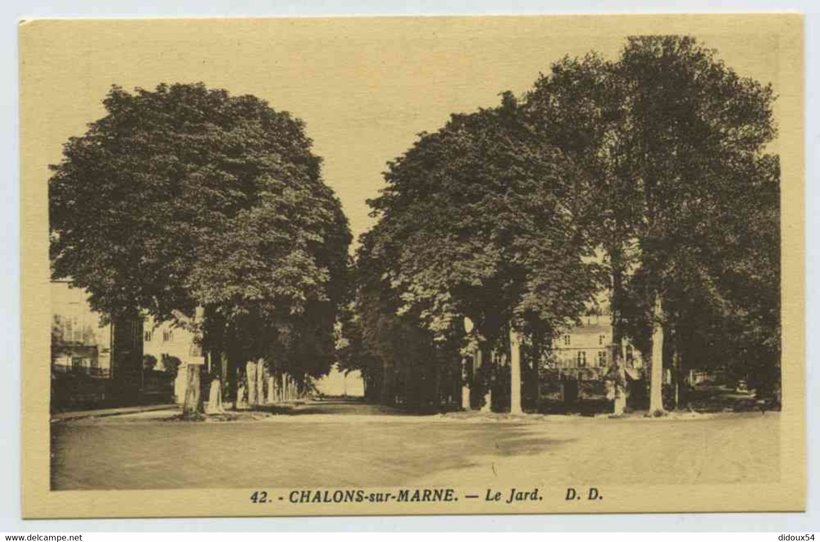 Lot 50 cpa Châlons sur Marne, Châlons en Champagne