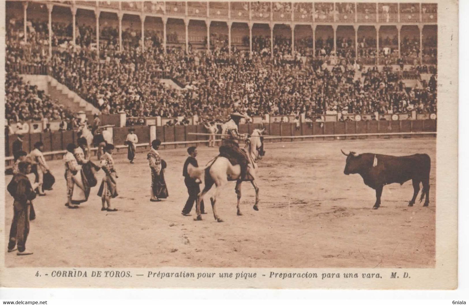 3839 Carte Postale CORRIDA DE TOROS Préparation Pour Une Pique   Taureau - Corrida