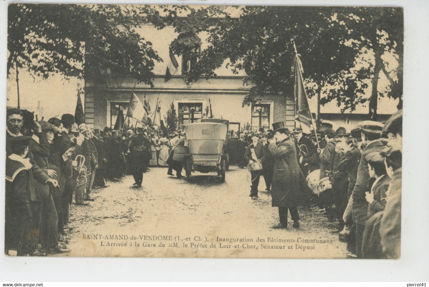 SAINT AMAND DE VENDOME - SAINT AMAND LONGPRÉ - Inauguration Des Bâtiments Communaux - Arrivée à La Gare De MM. Le Préfet - Saint Amand Longpre