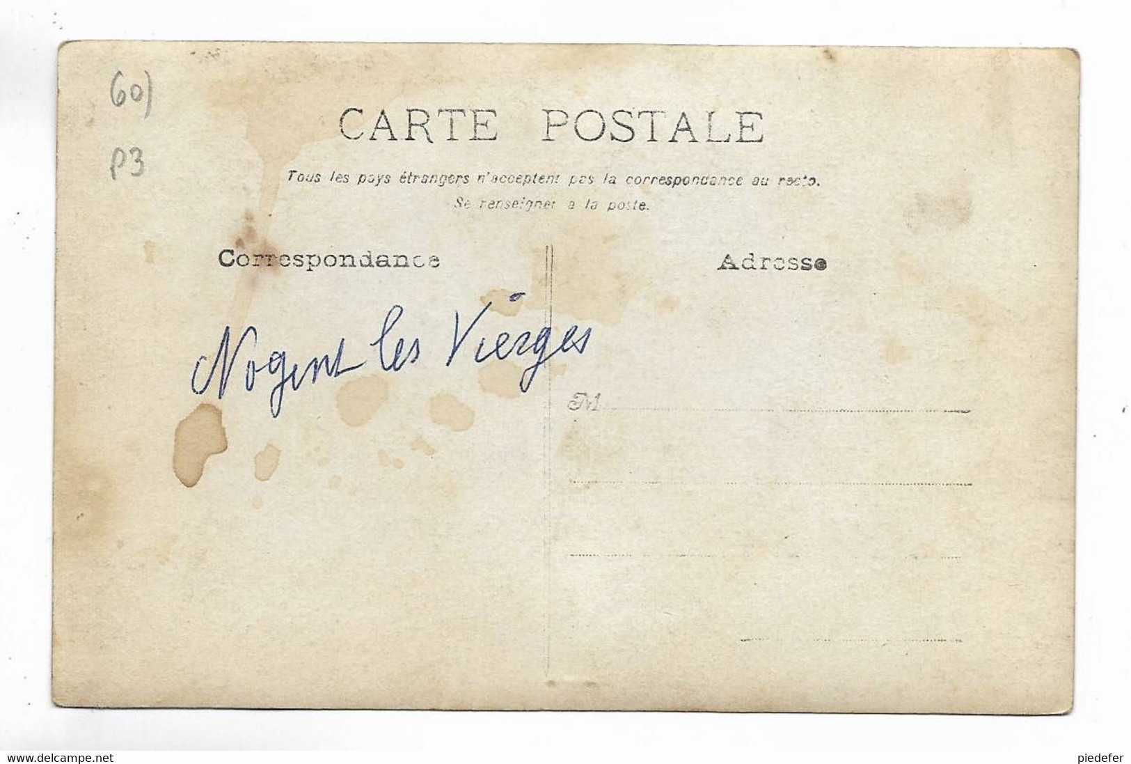 Carte-photo Non Titrée D' Un Groupe De Personnes. Au Verso Il Est Inscrit " Nogent Les Vierges " - Nogent Sur Oise