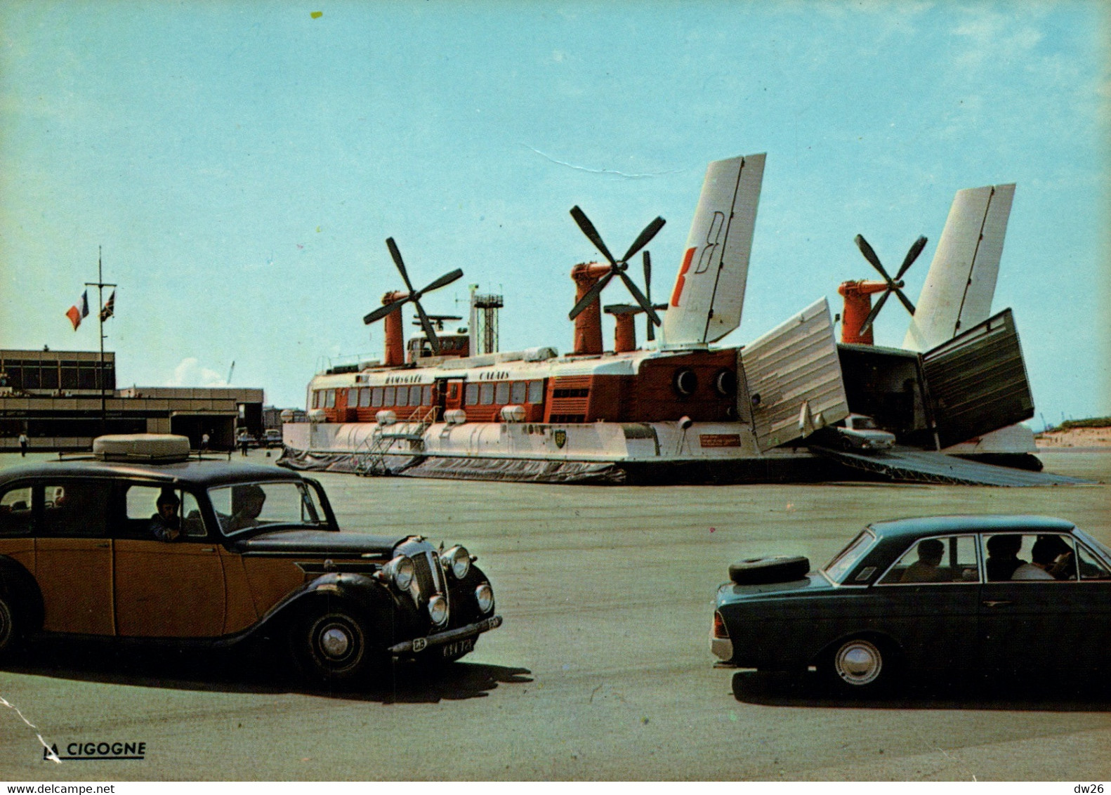 Calais - Embarquement Dans L'Hovercraft Calais-Ramsgate En 1979 - Carte La Cigogne - Luftkissenfahrzeuge