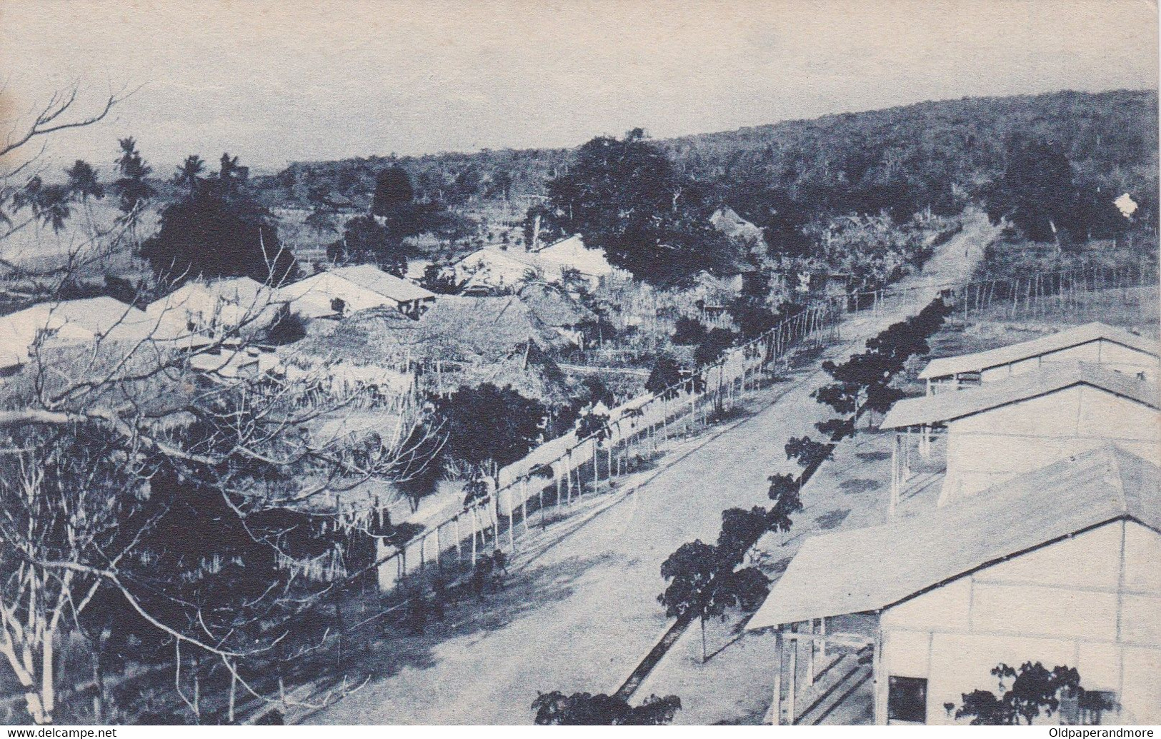 POSTCARD EAST TIMOR - TIMOR PORTUGUÊS - OLD PORTUGUESE COLONY - A POVOAÇÃO COMERCIAL EM LAUTEM - Timor Oriental