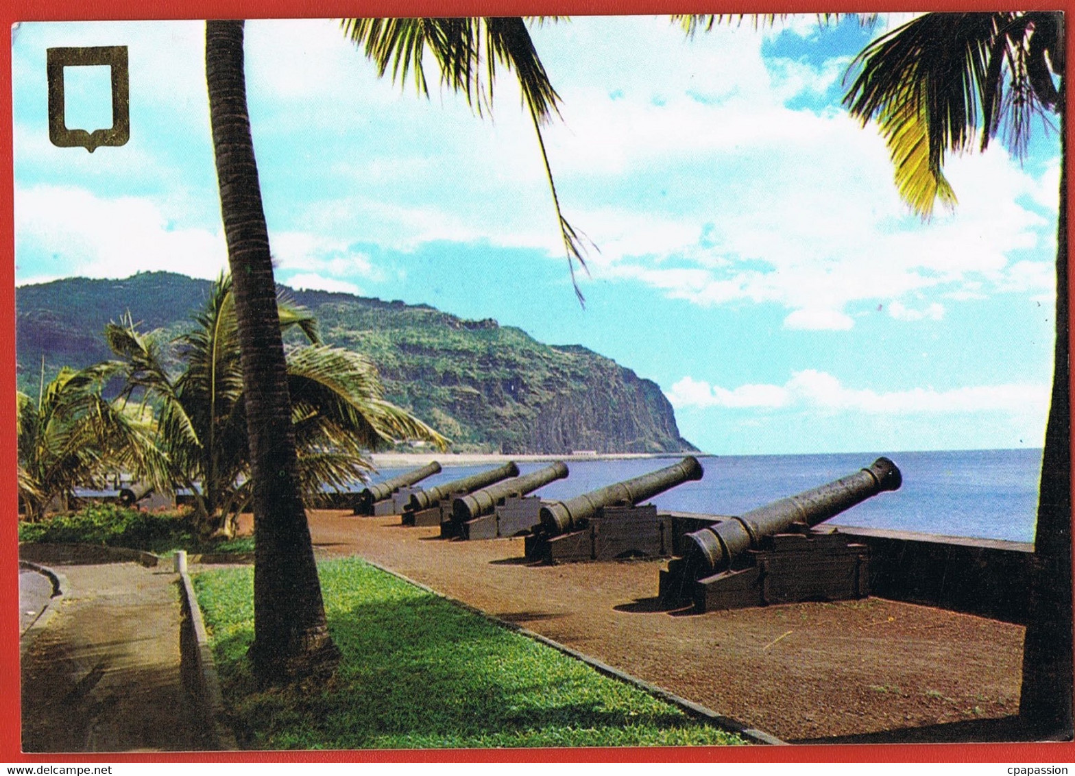 SAINT-DENIS- ILE DE LA-REUNION-  Canons Du Barrachois -  -cpsm Circulée 1980 -  Scans Recto Verso - Saint Denis