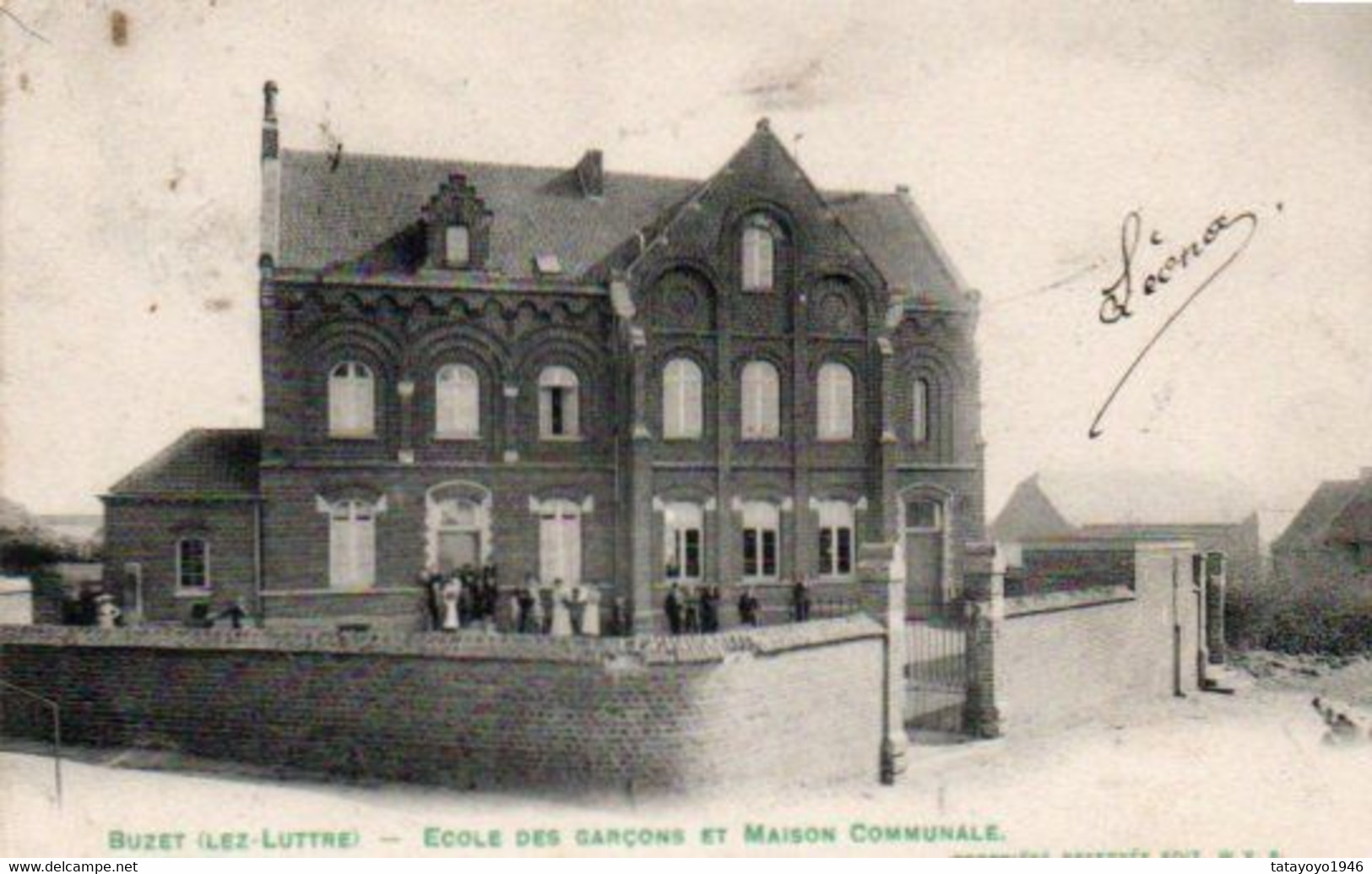 Buzet Lez Luttre  Ecole Des Garçons Et Maison Communale Animée Circulé En 19???? - Pont-a-Celles