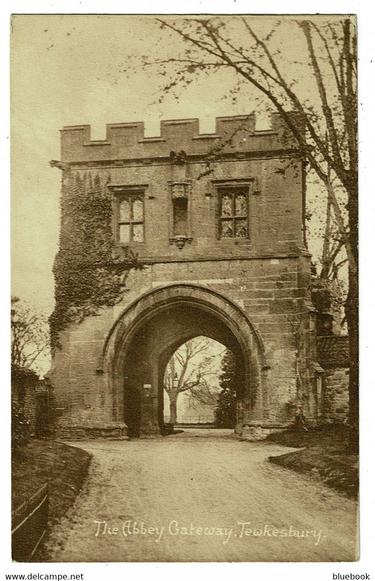 Ref 1405 - 1920 Postcard - The Abbey Gateway - Tewkesbury Gloucestershire - Other & Unclassified