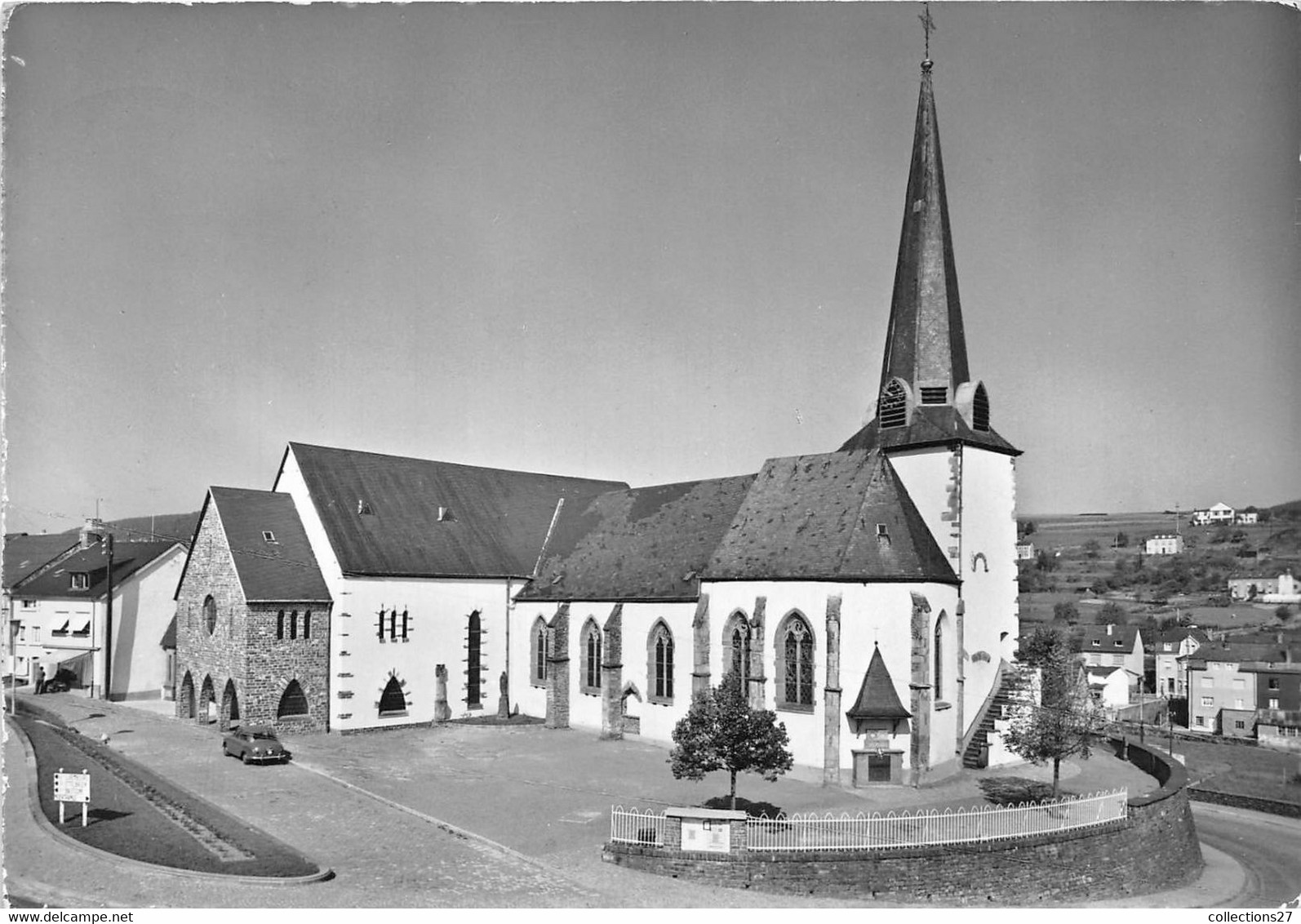 WILTZ- EGLISE DECANALE ST-PIERRE ET ST-PAUL - Wiltz