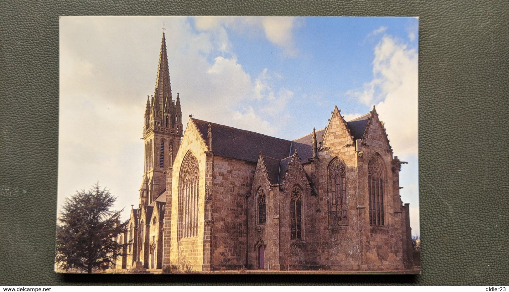 LOT 91  CARTES DE BRETAGNE MONUMENTS DE BRETGNE CIMETIERE EGLISE CALVAIRE CHAPELLE VITRAUX RETABLE CRYPTE