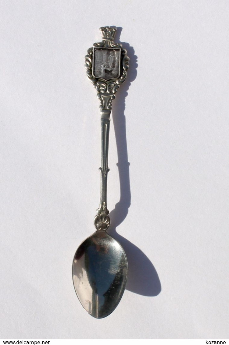 MAGNIFIQUE ANCIENNE CUILLÈRE DE COLLECTION OU VOYAGE - ARGENT OU METAL ARGENTE - RELIGION PRIERE JESUS CHRIST SAINTE MAR - Spoons