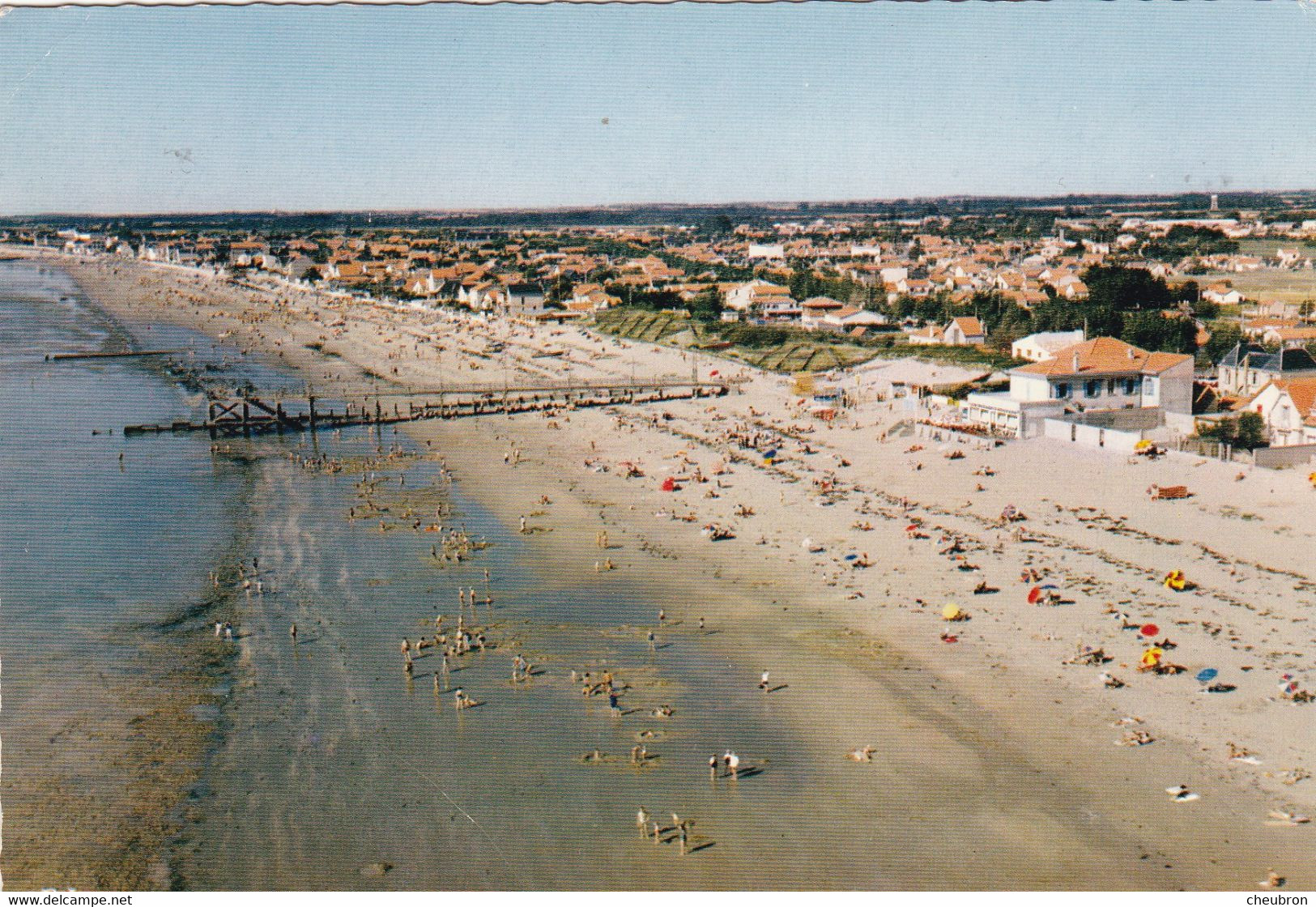 17. CHATELAILLON . CPSM. 3 CARTES. VUES  DE LA PLAGE - Châtelaillon-Plage