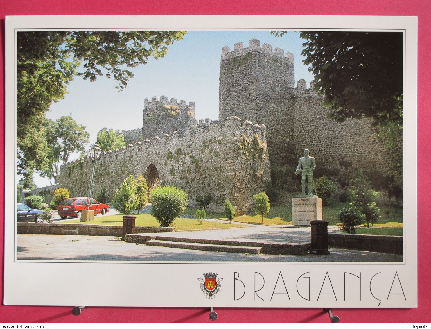 Portugal - Bragança - Muralhas Do Castelo Medieval - Estátua De D. Fernando - Excellent état - R/verso - Bragança