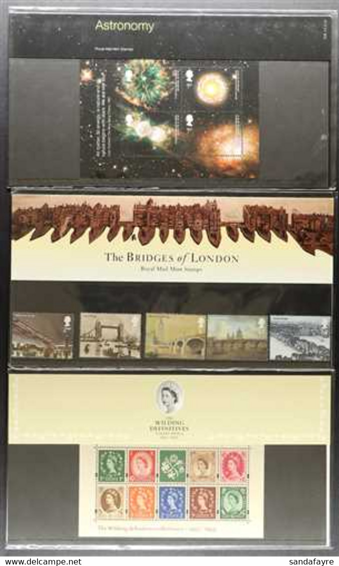 2002 PRESENTATION PACKS  The Bridges Of London, Astronomy Miniature Sheet, And Wilding 1st Miniature Sheet Presentation  - Altri & Non Classificati