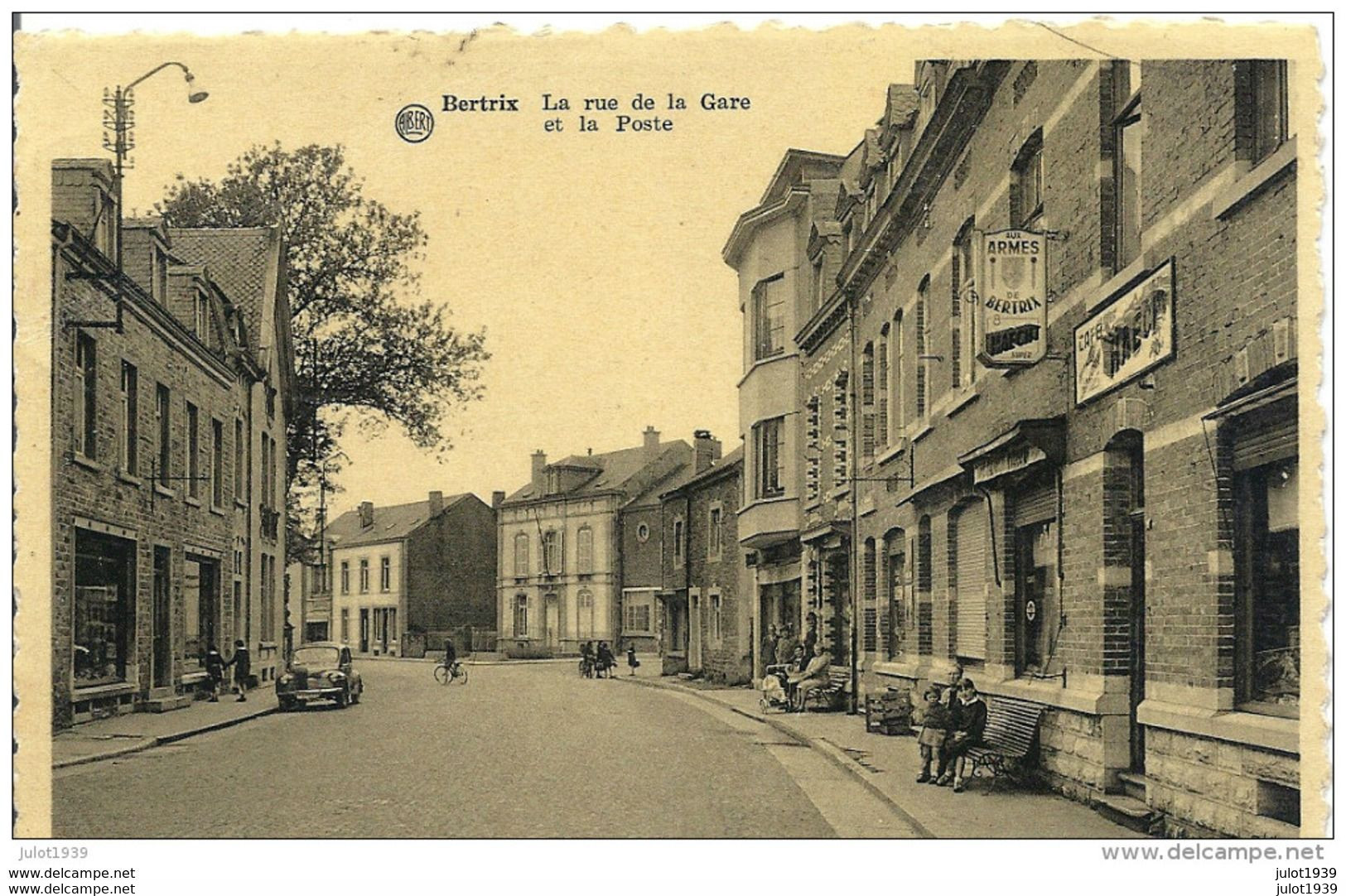 BERTRIX ..-- OLDTIMER . Rue De La GARE Et POSTE .1953 Vers MUNO ( Mr Mme BASTIN - MINGUET ) . Voir Verso . - Bertrix