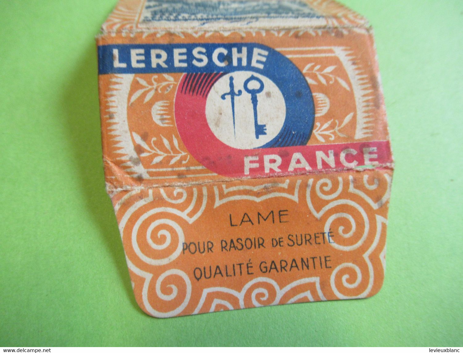 Etui carton pour 10 lames de rasoir/avec 2 lames /LERESCHE France/ Made in France//Vers 1930-1950   PARF219