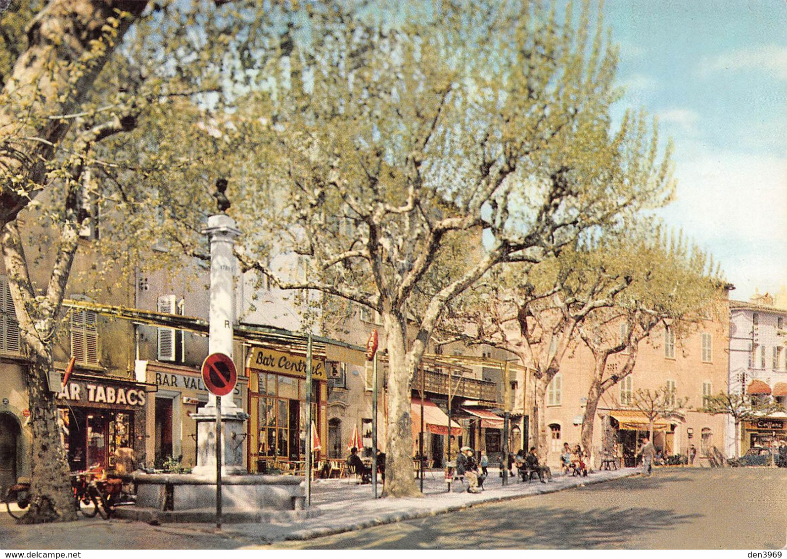 La VALETTE-du-VAR - Place Carnot - Les Bars - Fontaine - Bar Central - La Valette Du Var