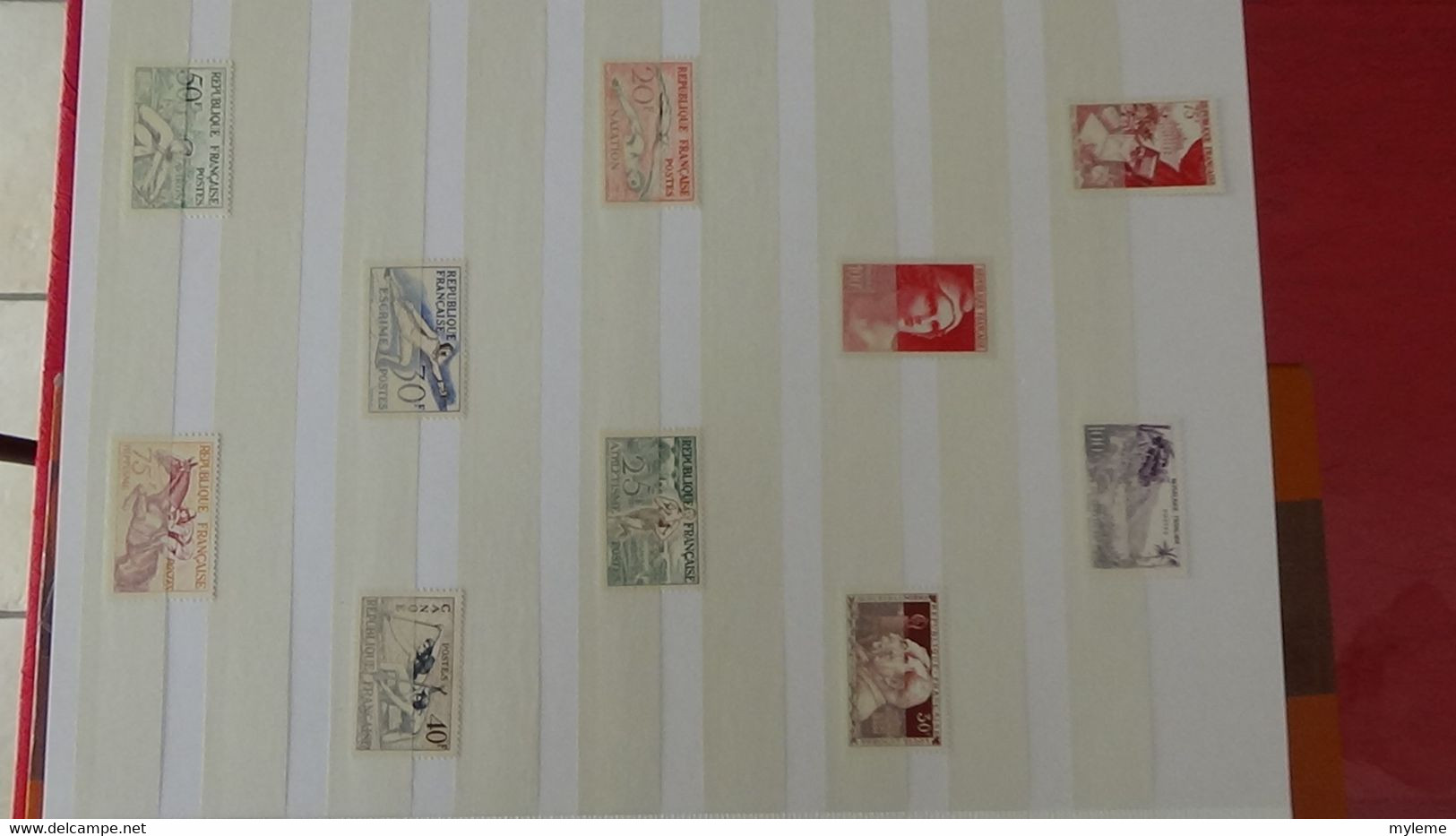 M23 Collection de timbres ** années 40 à 60 dont bonnes petites valeurs. Côte très sympa !!!