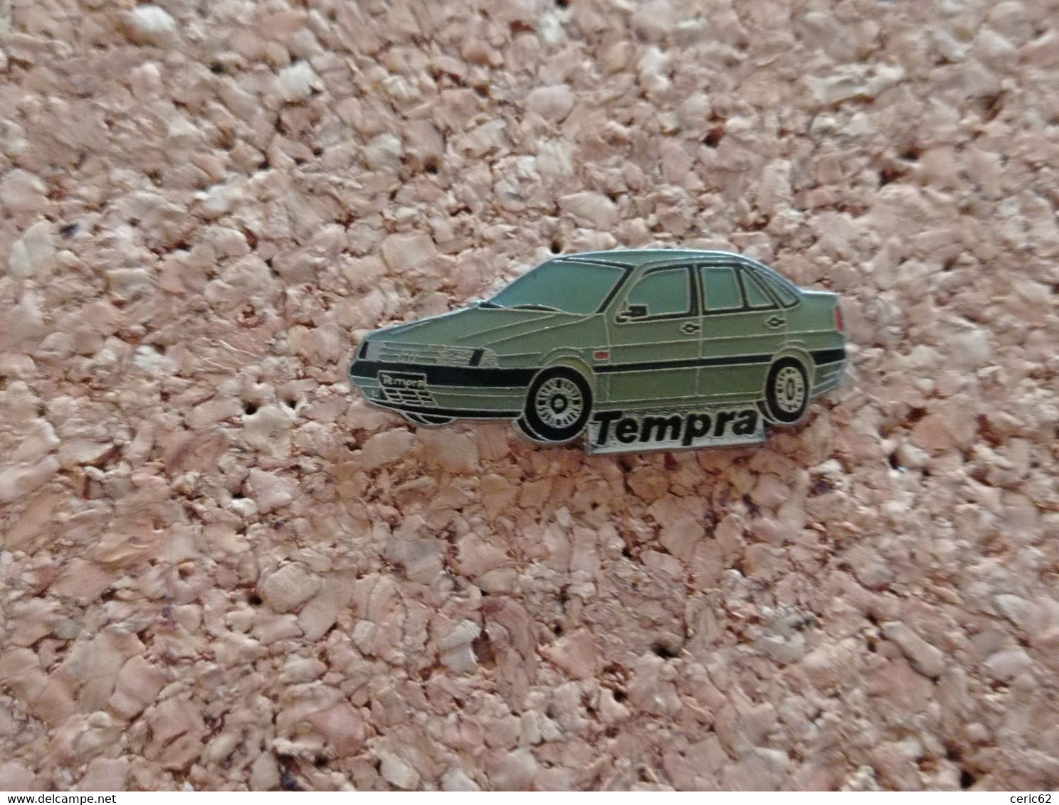 PINS AUTOMOBILE FIAT TEMPRA - Fiat