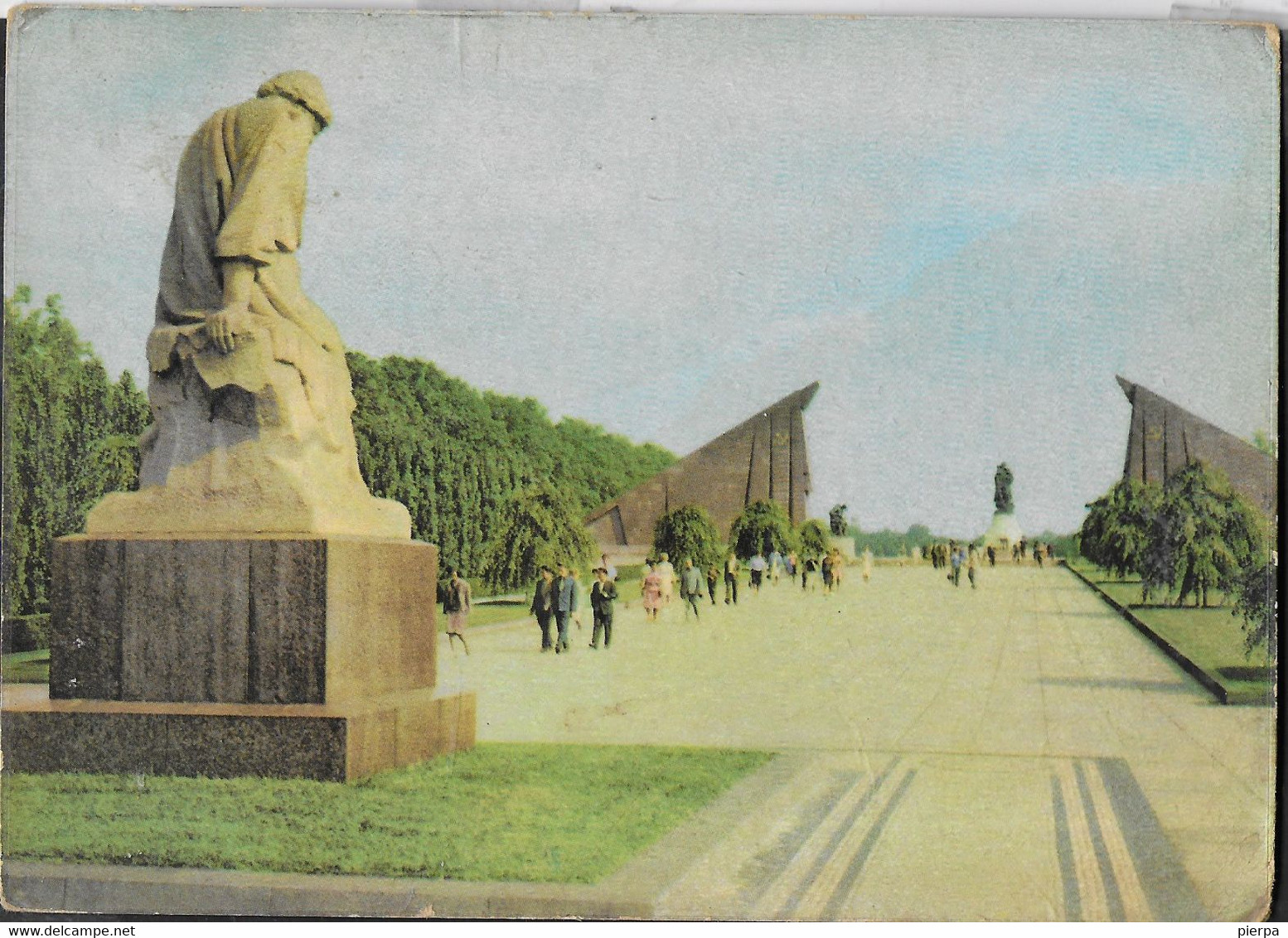 GERMANY - BERLIN - SOVIETIC MEMORIAL WAR IN TREPTOW - VIAGGIATA - Treptow