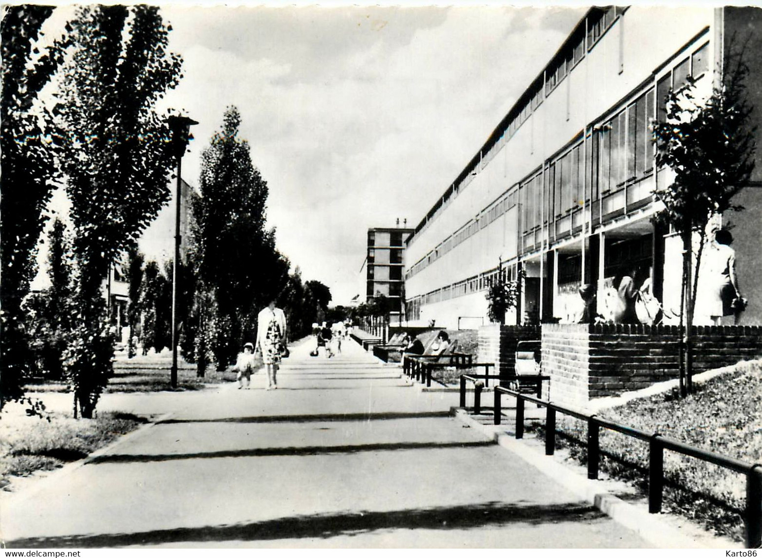 Villeneuve La Garenne * La Cité * Une Vue Des écoles - Villeneuve La Garenne