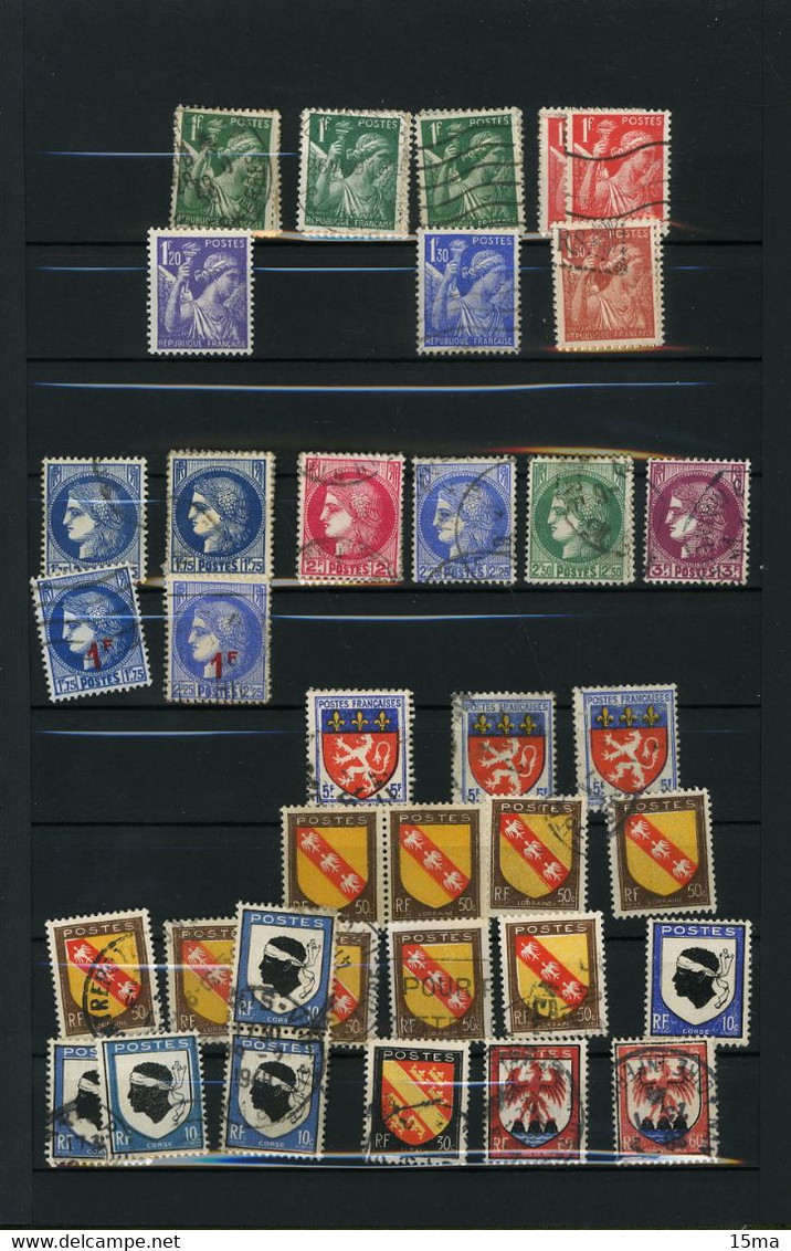 Album Timbres France majorité oblitérés Envoi en colissimo 1 kg