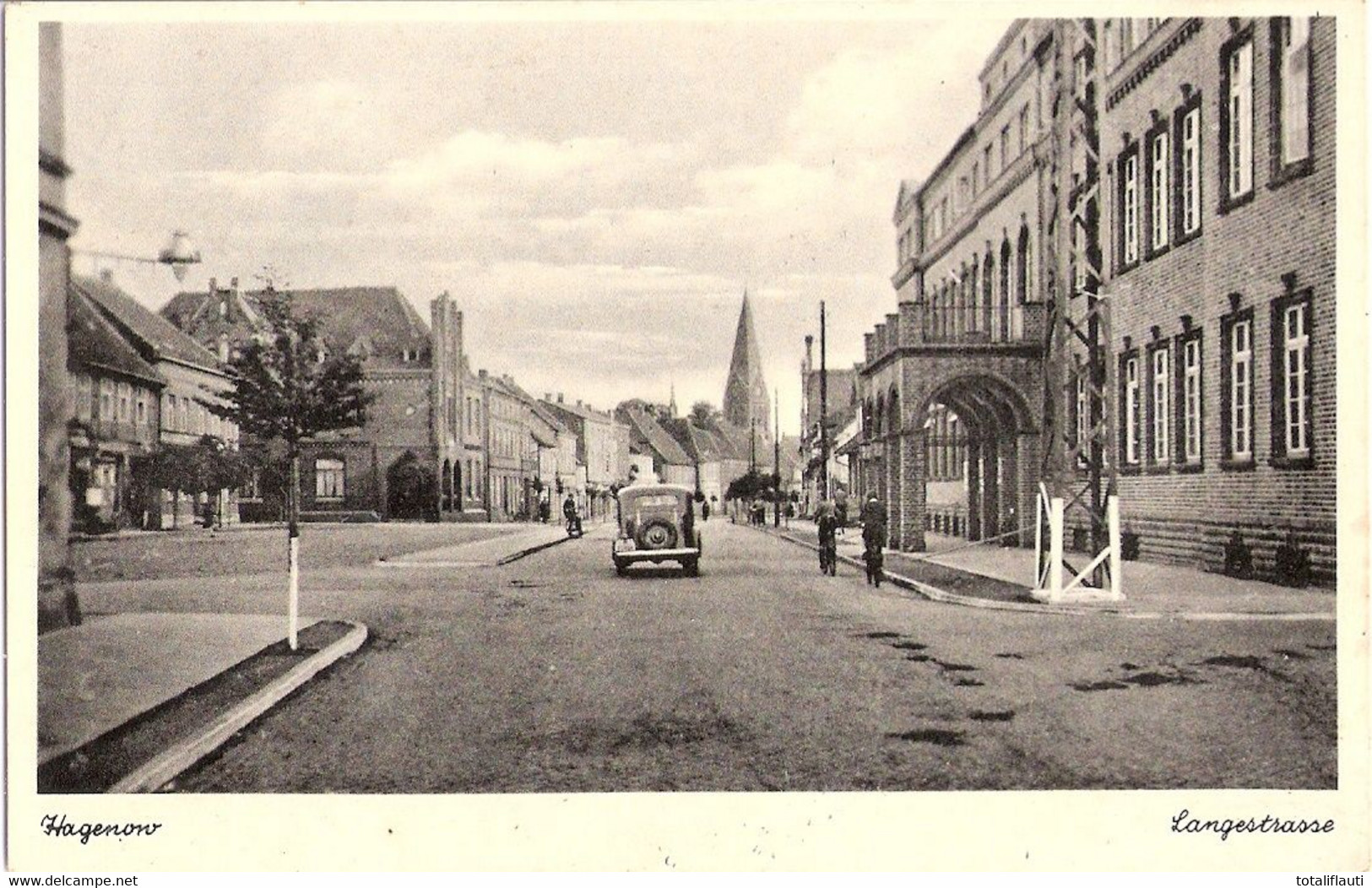 HAGENOW Mecklenburg Lange Strasse Belebt Oldtimer Ungelaufen - Hagenow