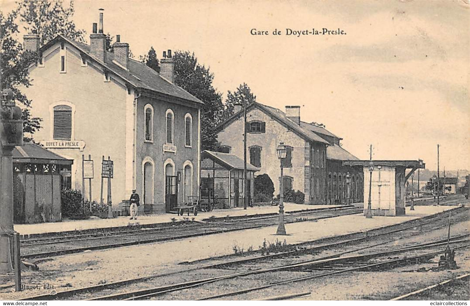 Doyet          03       Intérieur De La Gare Doyet-la-Presle            (voir Scan) - Andere & Zonder Classificatie