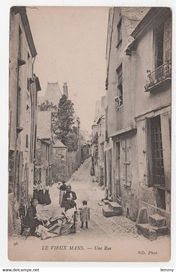 72 - LE MANS - LE VIEUX MANS - CPA - COUTURE - TRAVAIL DANS LA RUE - Le Mans