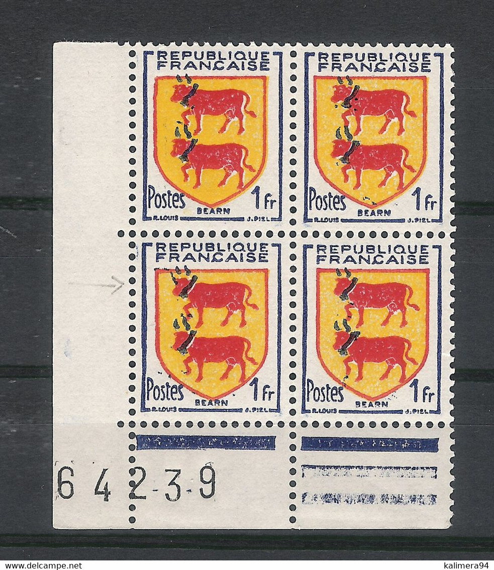 Y. & T.  N° 901  /  Variété "à La Corne" Sur Bloc De 4 Timbres  /  Blason Du BEARN  ( 3ème Corne Sur Boeuf Supérieur ) - Unused Stamps