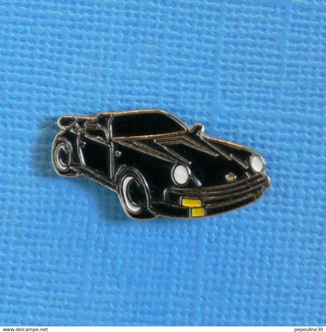 1 PIN'S //  ** PORSCHE 911 CARRERA CABRIOLET / 1990 ** - Porsche