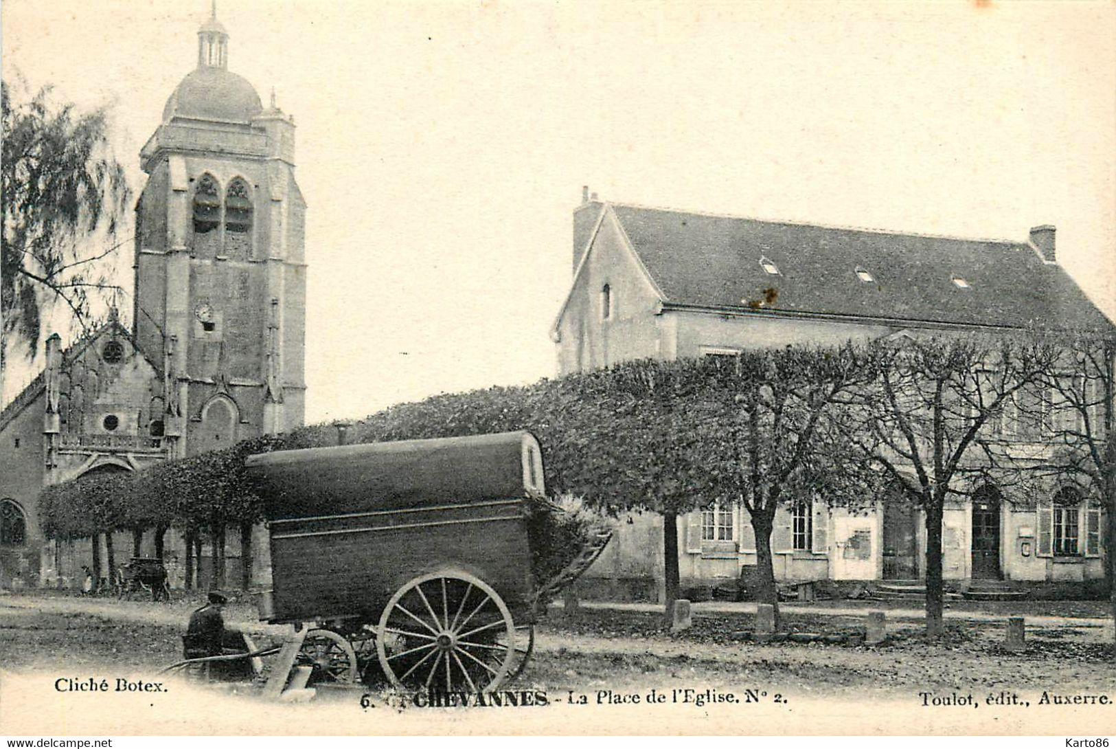 Chevannes * La Place De L'église * étameur Vannier Roulotte - Chevannes