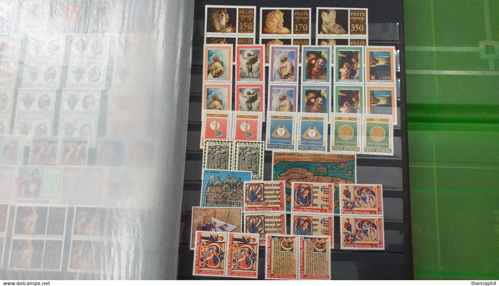 lot n° TH 588  VATICAN un lot de 2 classeurs , timbres neufs . qq bonnes valeurs