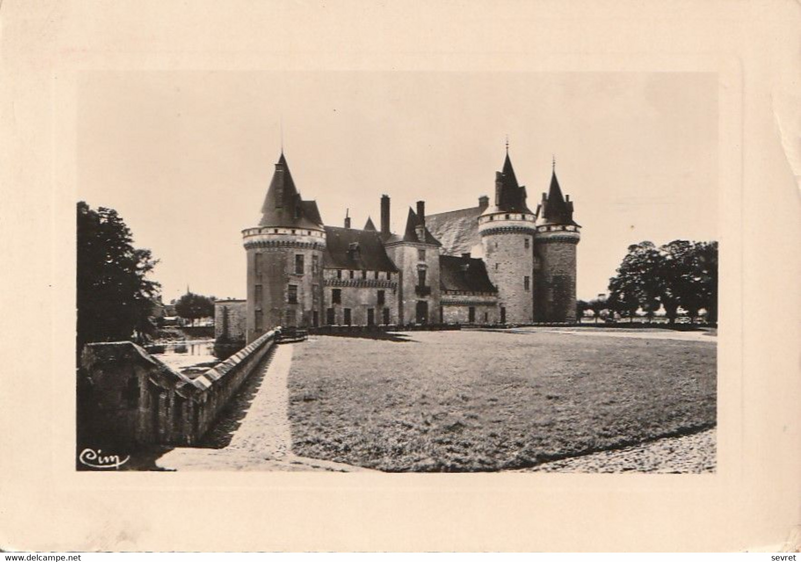 SULLY Sur-LOIRE. - Le Château. Carte-Photo RARE - Sully Sur Loire