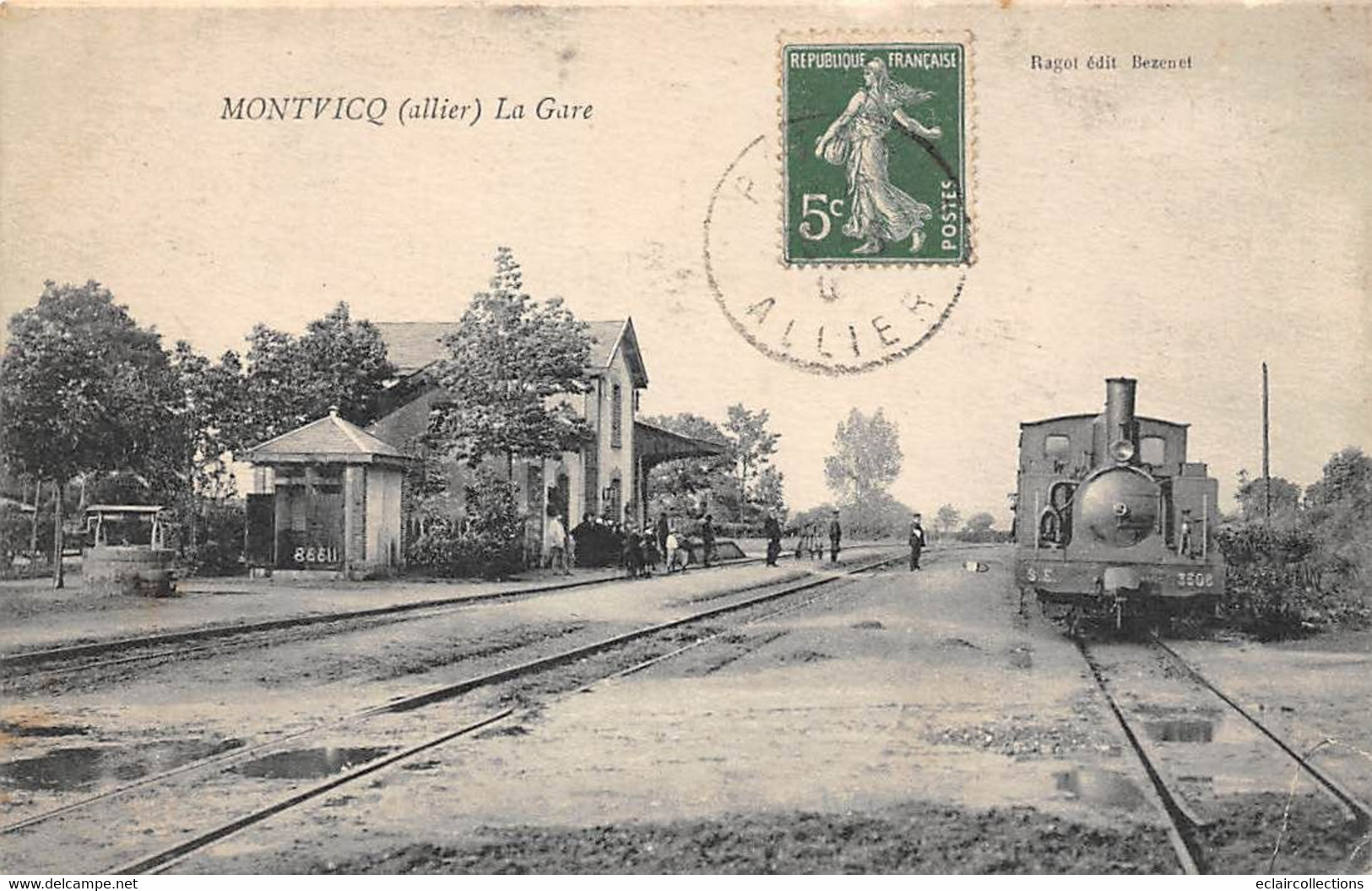 Montvicq            03         Intérieur De La Gare Train             (voir Scan) - Autres & Non Classés