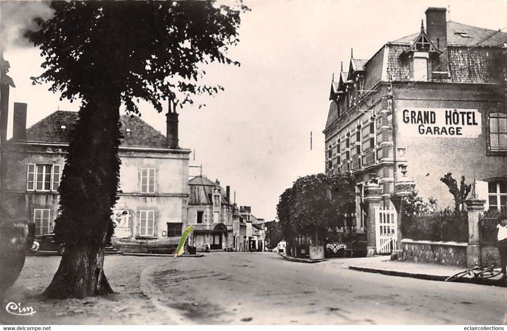 Marcillat             03          Route D'Evaux Les Bains Et  Le Grand Hôtel                (voir Scan) - Autres & Non Classés