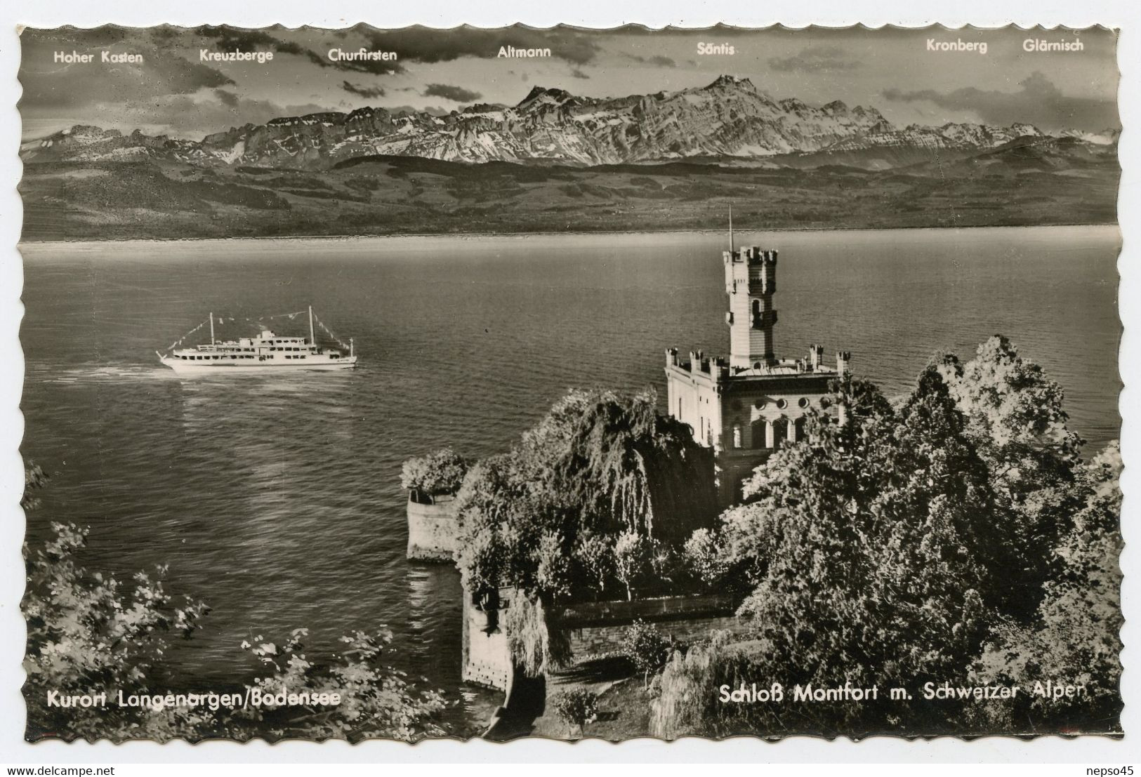 Station Thermale De Langenargen Sur Le Lac De Constance. Château De Montfort Alpes Suisses Au Lointain - Langenargen