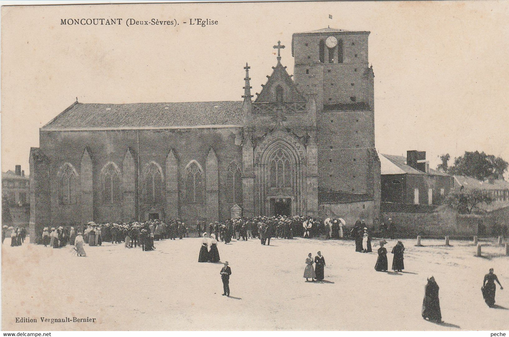 N°6241 R -cpa Moncoutant -l'église- - Moncoutant