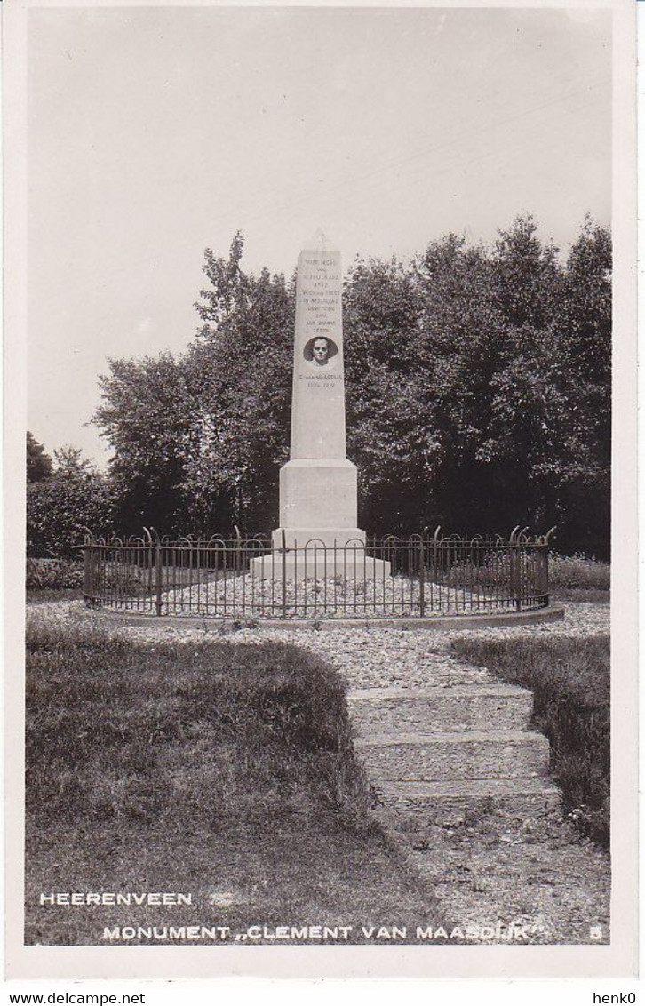 Heerenveen Monument Clement Van Maasdijk ST148 - Heerenveen