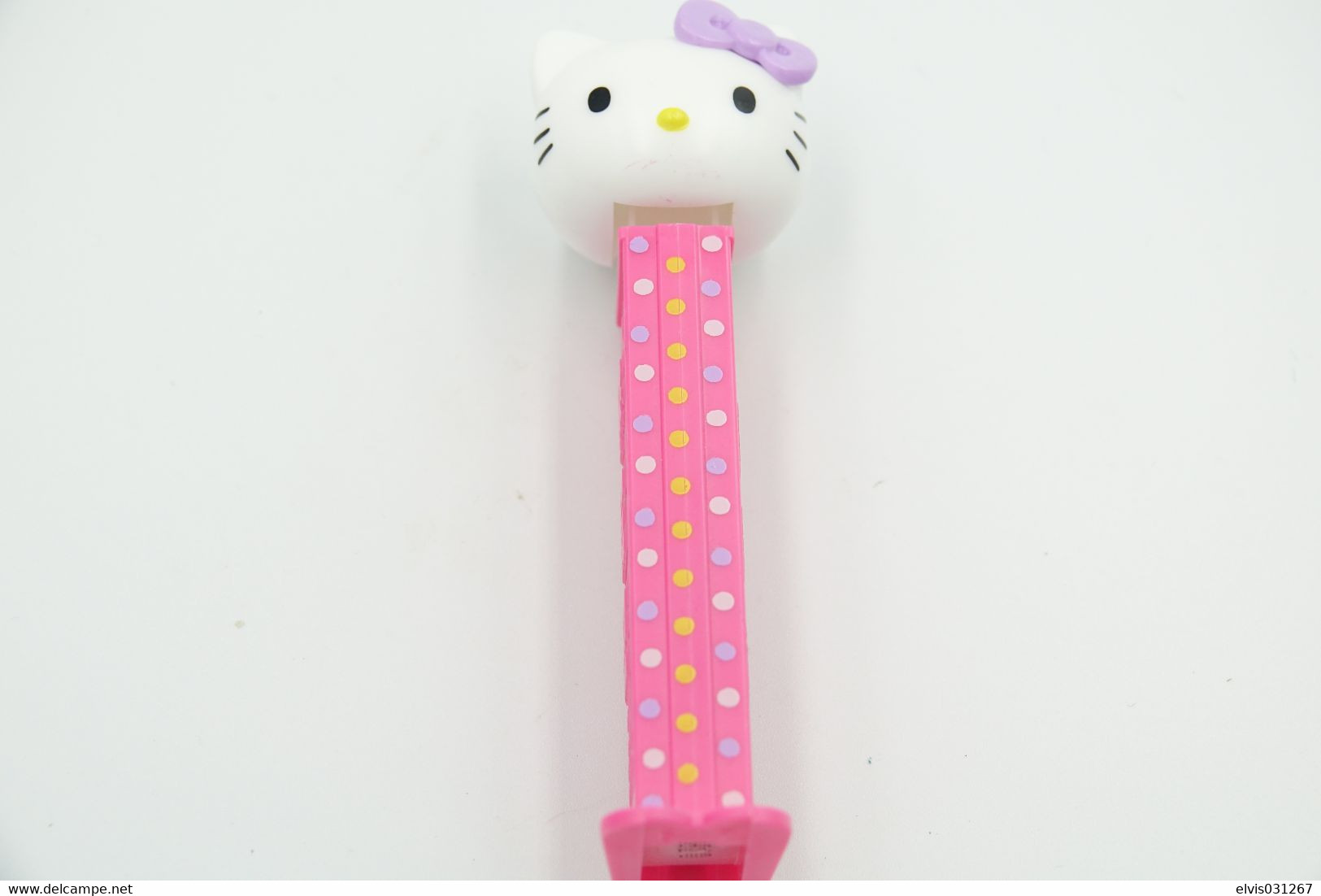 Vintage PEZ DISPENSER : HELLO KITTY - Dots Collection - 2013 - Us Patent Hungary Made L=11cm - Figuren