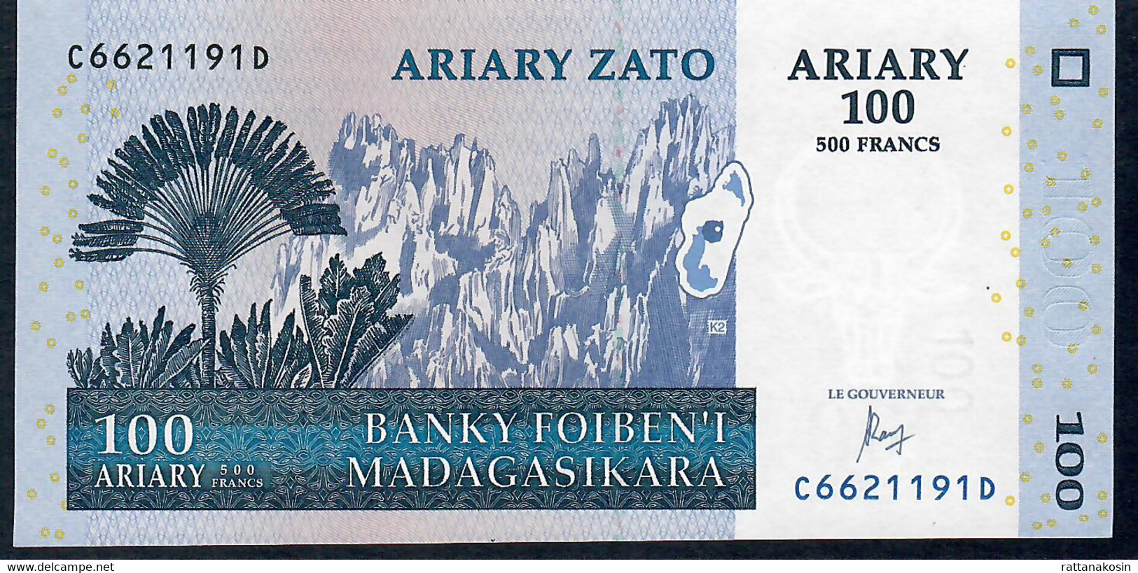 MADAGASCAR  P86c 100 ARIARY 2004 # C/D Signature 7 UNC. - Madagascar