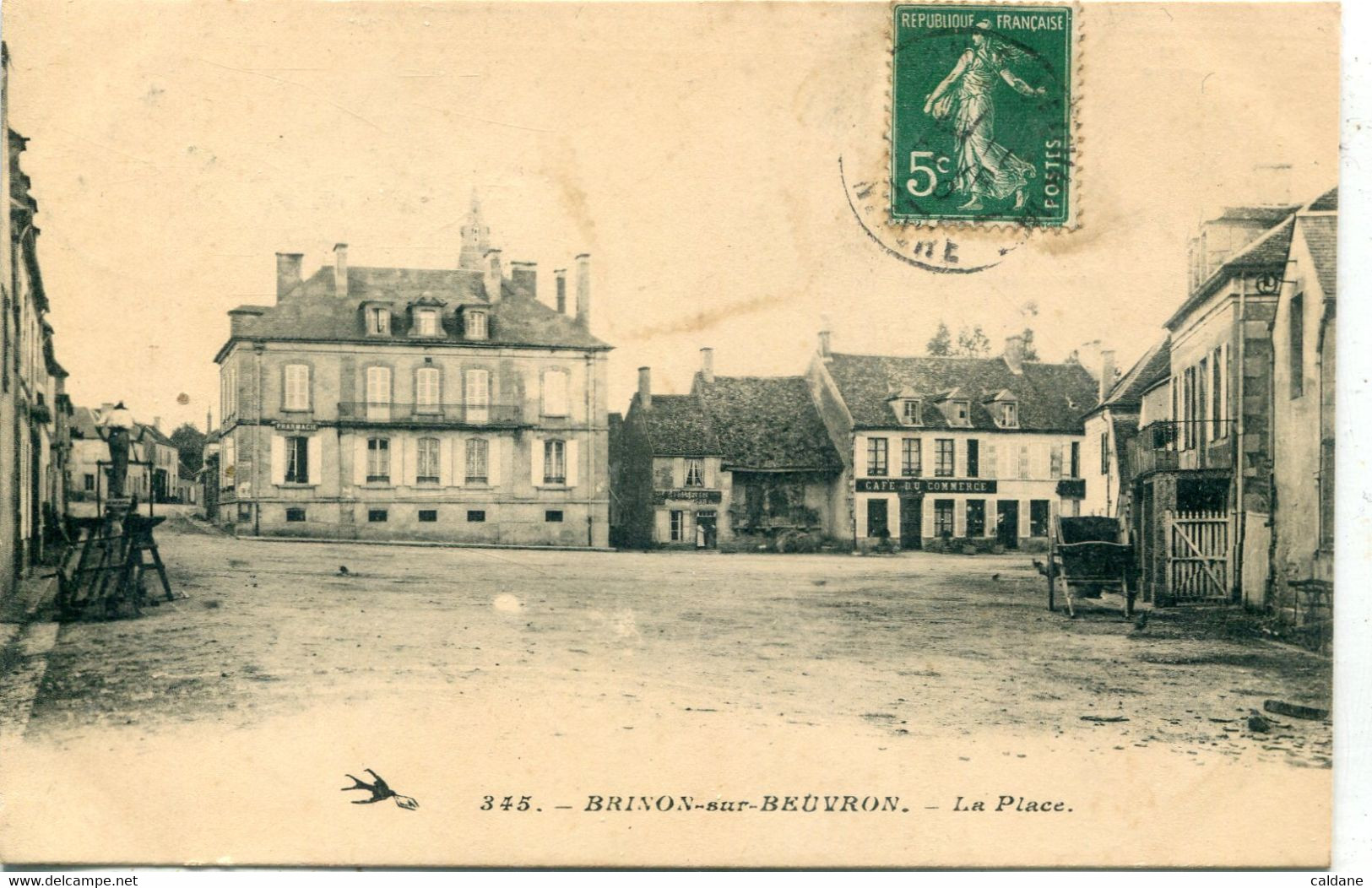 - 58 -NIEVRE - BRINON-sur-BEUVRON -  La Place - Brinon Sur Beuvron